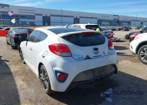 2016 Hyundai Veloster Turbo z USA, uszkodzony, nr VIN KMHTC6AE5GU269479
